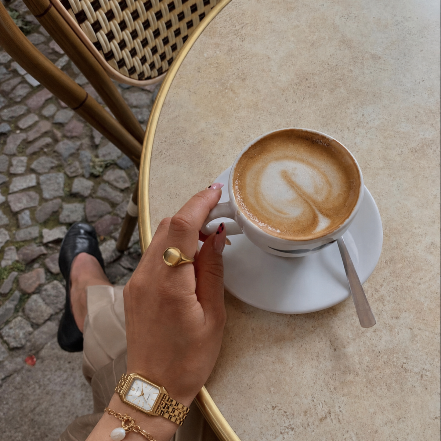 Le Marais Watch Lumière | Balvem