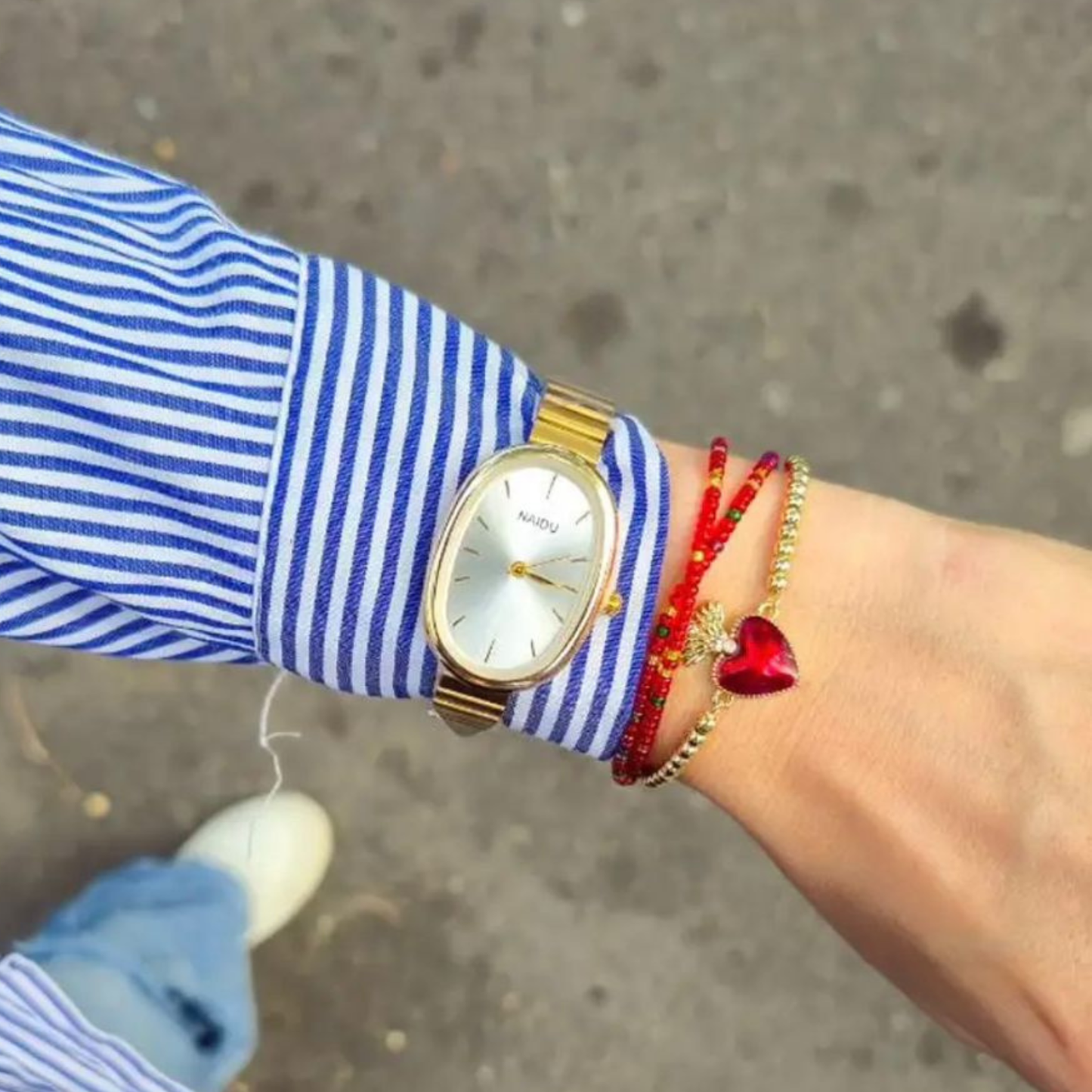 Le Marais Watch Moonlight | Balvem
